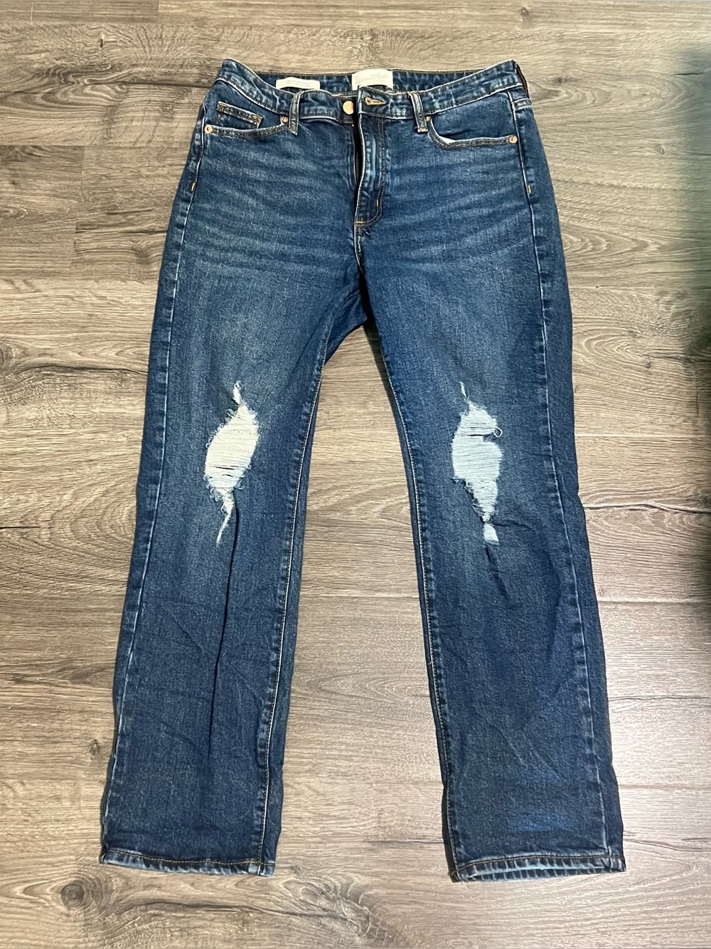 Universal Thread Women’s High Rise Slim Straight Jeans Size 10 Distressed